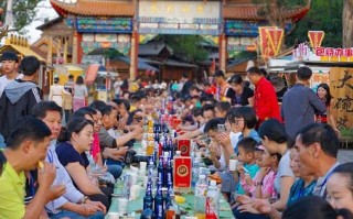 昆明吃饭游玩攻略，昆明吃饭游玩攻略大全
