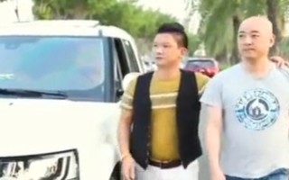朋友起床恶搞视频，朋友起床恶搞视频大全